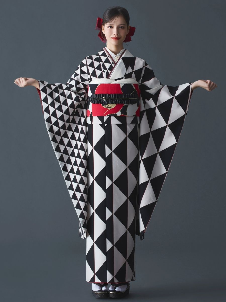 振袖レンタルセット ウロコ(片身替り/黒)